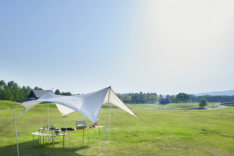 キャンプシーンのイメージ画像