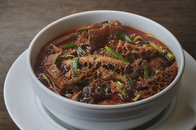 牛筋、ハチノス、四川風辛味麺