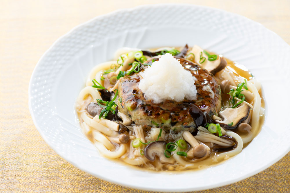 母に捧ぐ、まるごと群馬のヘルシーつくねうどん～母ちゃん、いつもありがとう！～（群馬県立新田暁高等学校　野球一筋！津久井兄弟さん作品）